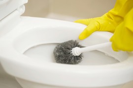 Klasična četka za wc šolju odlazi u zaborav!