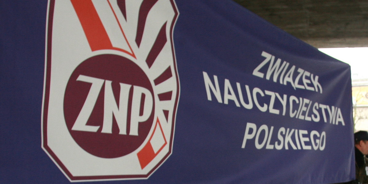 manifestacja nauczycieli ZNP