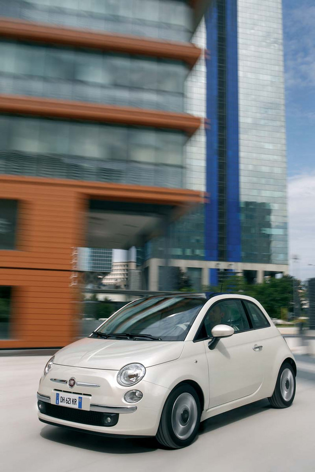 Fiat 500 obchodzi pierwsze urodziny