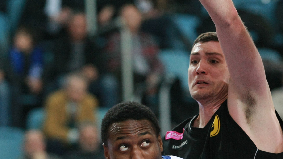W meczu 9. kolejki Tauron Basket Ligi Anwil Włocławek przegrał z Treflem Sopot 79:84.