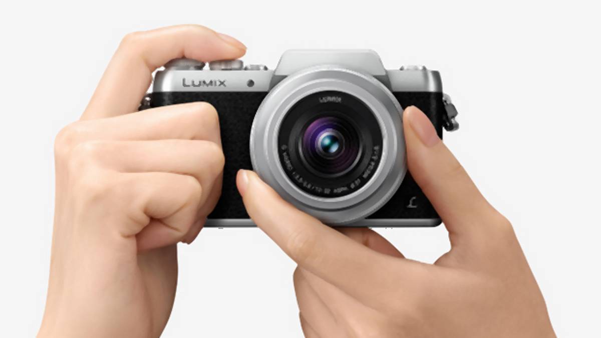Panasonic Lumix GF7 – malutki bezlusterkowiec dla wielbicieli selfie