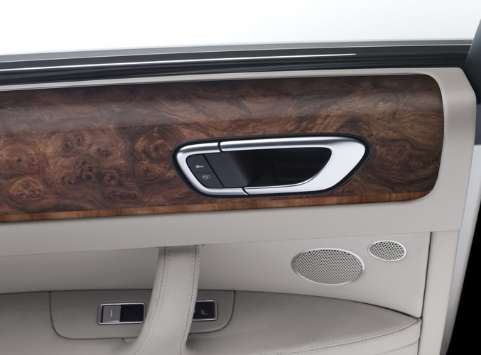 Bentley Flying Spur Fot. Bentley Media