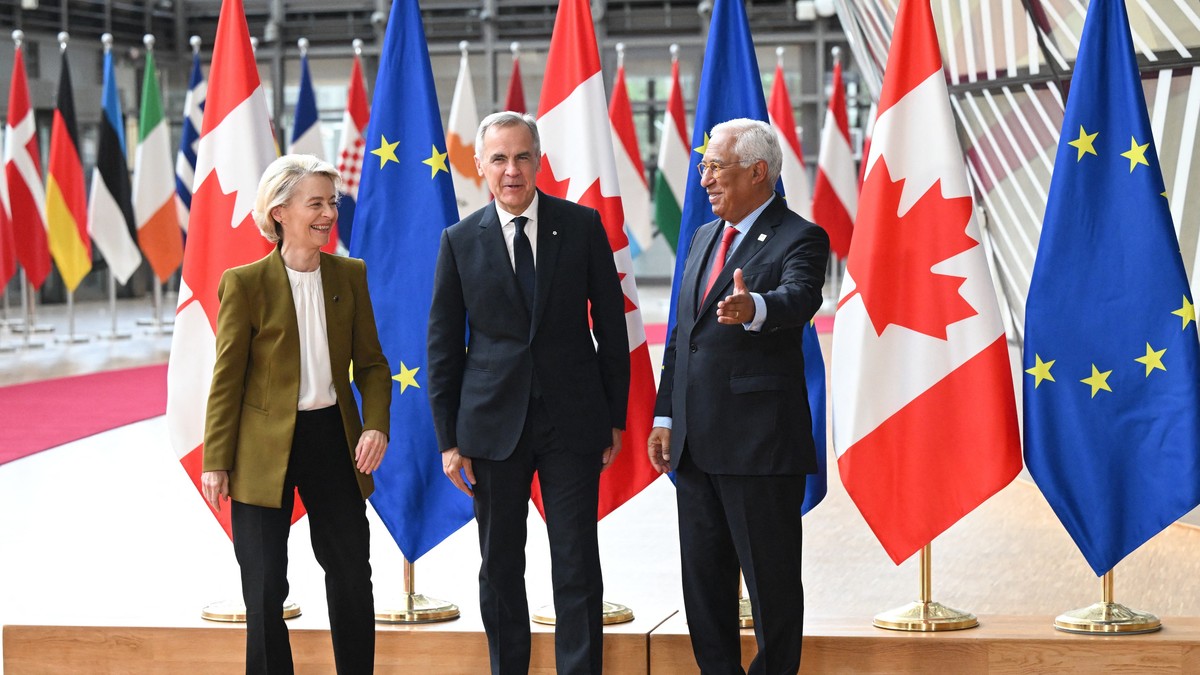 Ursula fon der Lajen, Mark Karni i Antonio Košta