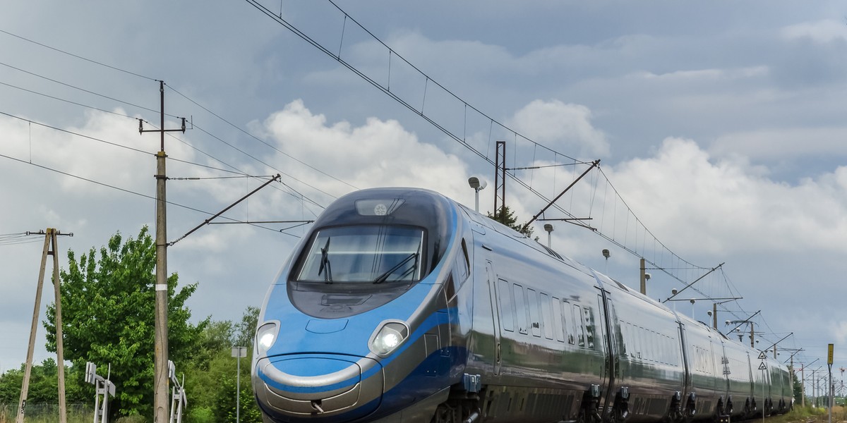 Mężczyzna został potrącony przez Pendolino w Iławie. Gdy przyjechały służby, wciąż był przytomny.