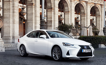 LEXUS IS