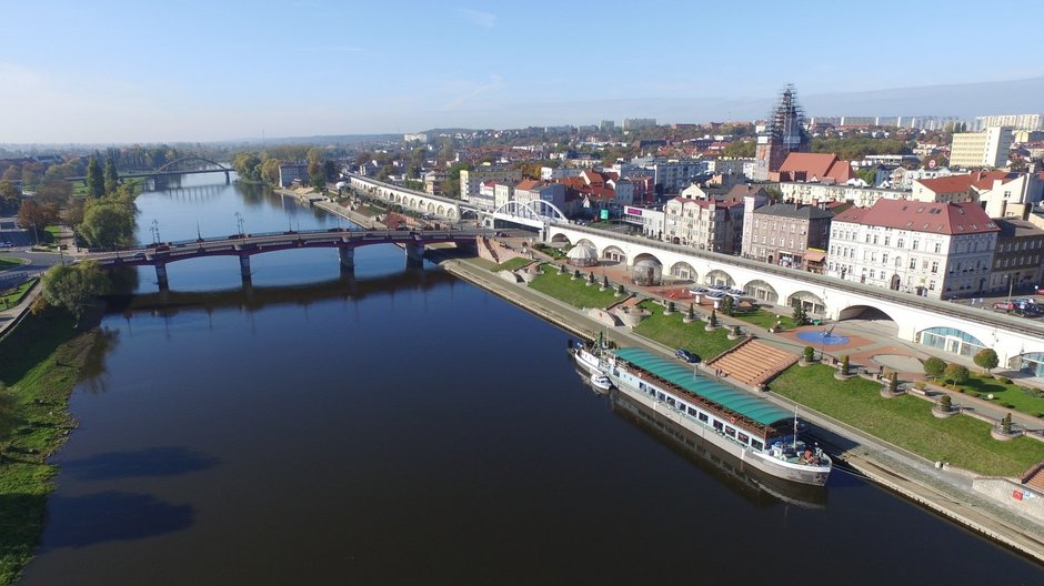 Widok na rzekę Wartę i bulwary