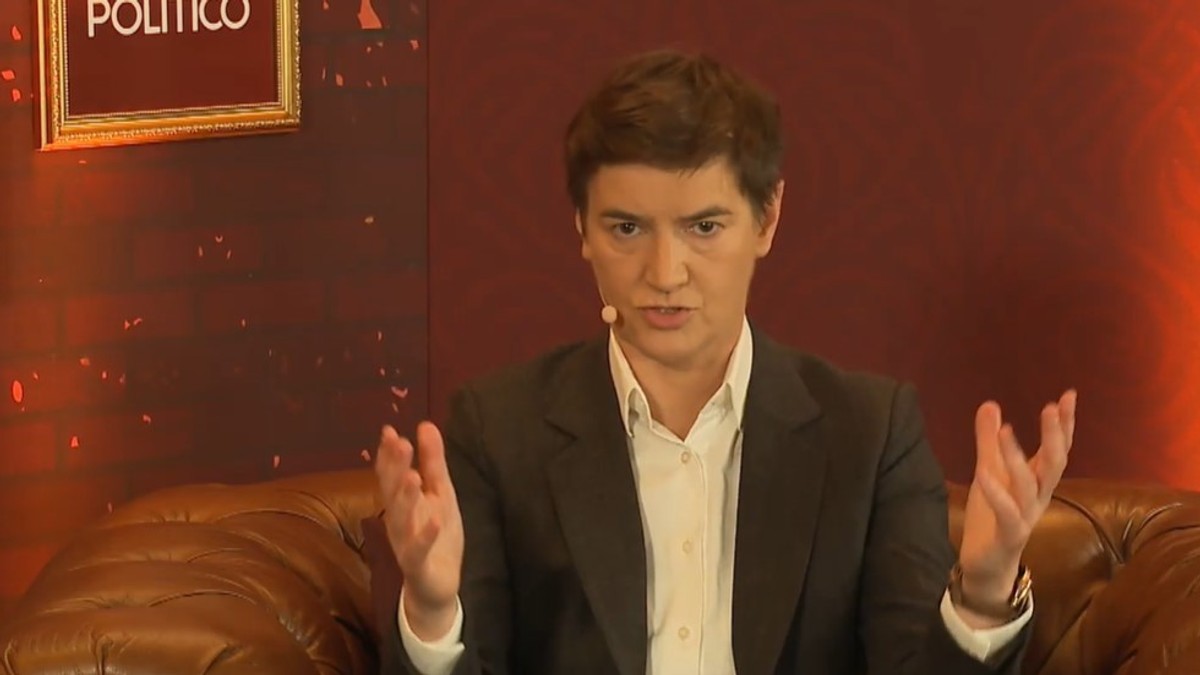 Ana Brnabić, Prag