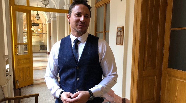 Schadl György számtalanszor adott kölcsön N. Gábornak, aki a vád szerint azért is fizetett, hogy végrehajtó lehessen /Fotó: Blikk