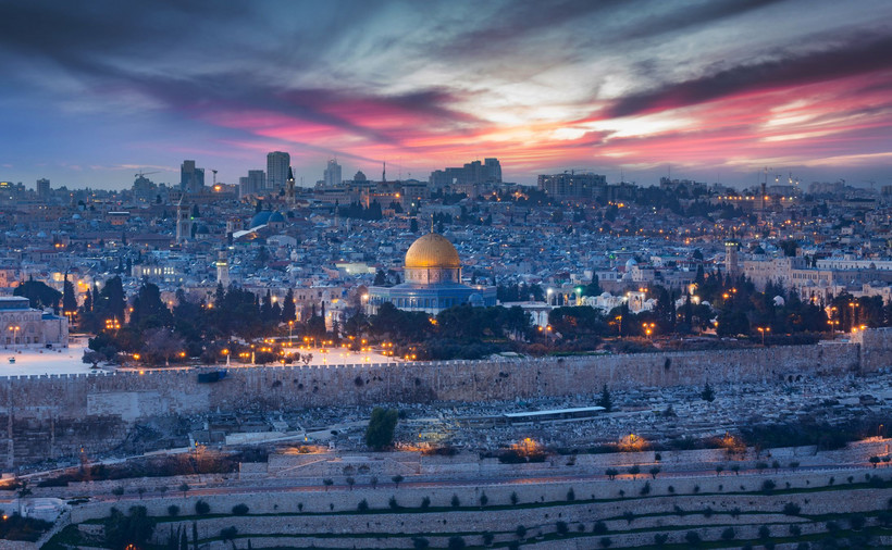 W Jerozolimie znajduje się wiele izraelskich budynków rządowych, w tym parlament i Sąd Najwyższy