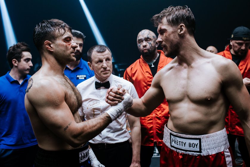 Mikołaj Roznerski i Piotr Stramowski na planie filmu „Fighter”