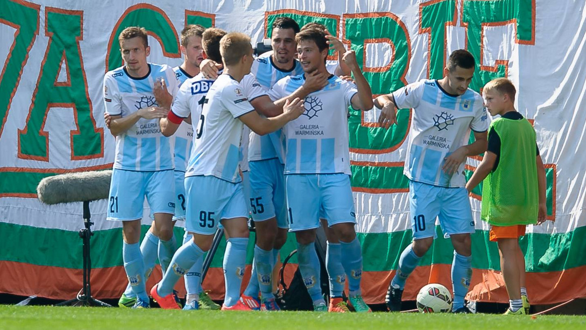 W najciekawszym meczu 17. kolejki piłkarskiej I ligi w sobotę czwarty w tabeli Stomil Olsztyn niespodziewanie przegrał na własnym boisku w ostatniej akcji spotkania z Miedzią Legnica 0:1 (0:0). Po trzy punkty wywalczyły ekipy Rozwoju Katowice, Wigier Suwałki i Chojniczanki Chojnice.