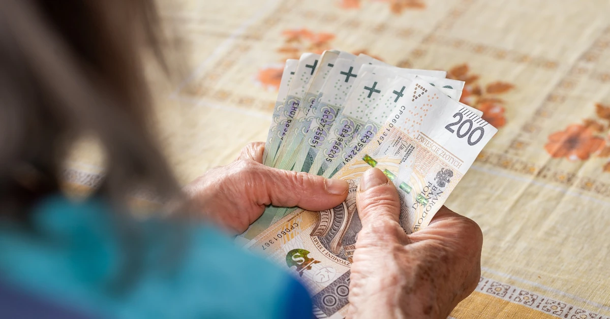 Możesz otrzymać emeryturę po zmarłym z rodziny. Jest jednak jeden warunek