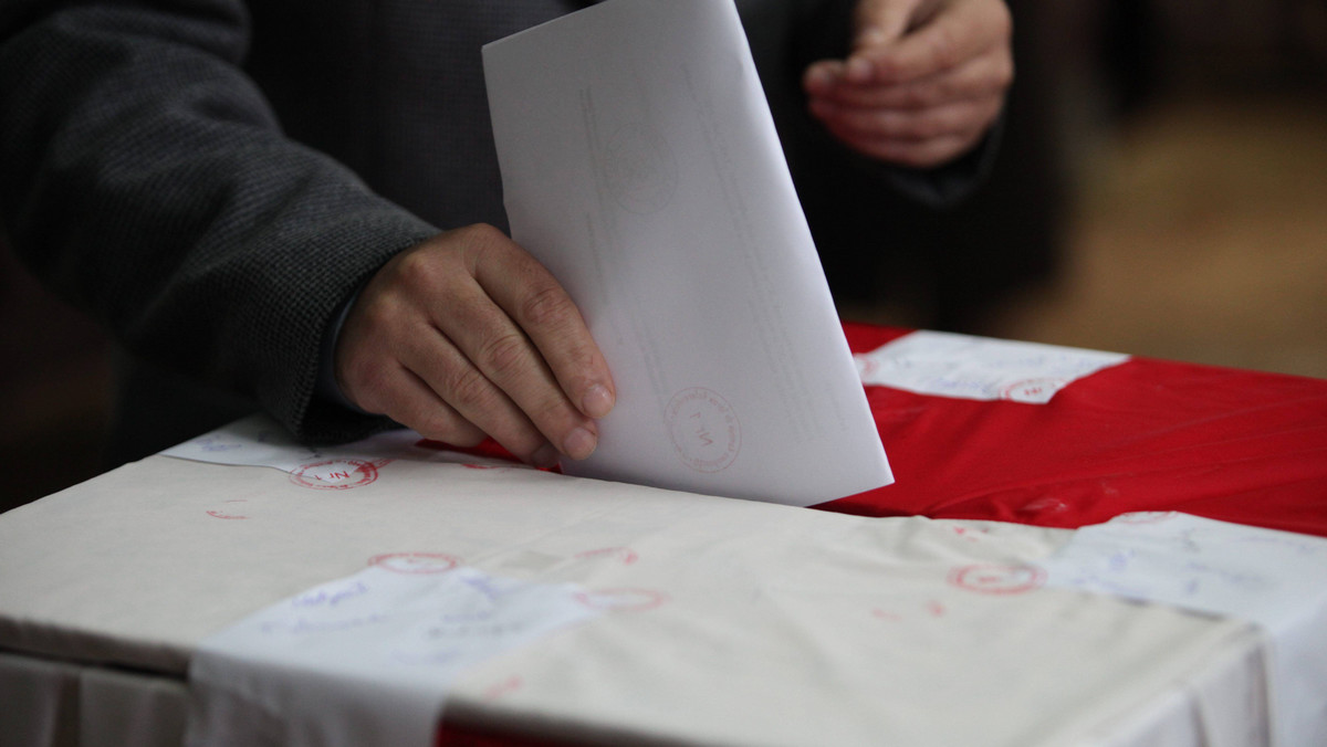 W powiecie augustowskim trwa w niedzielę referendum w sprawie odwołania rady powiatu augustowskiego (Podlaskie). Głosowanie potrwa do godziny 21.