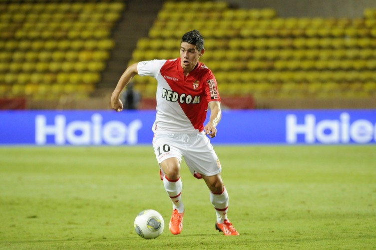 <b>James Rodriguez</b>
<br>
<br><b>Ofensywny Pomocnik</b>
<br><b>45 000 000 euro<b/>
<br><b>FC Porto (Portugalia) -> AS Monaco (Francja)</b>