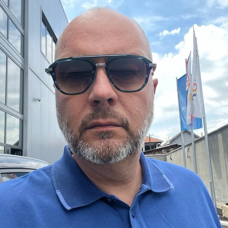 Aleksandar Jandrić sa Dita Terracraft naočarima