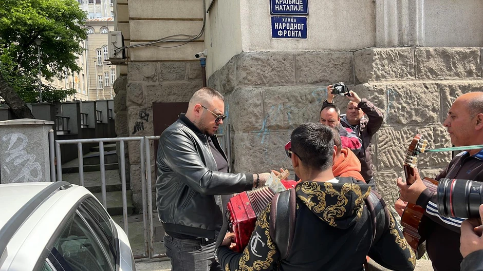 Aleksandra Nikolić izašla iz porodilišta