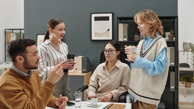 czy umowa zlecenie wlicza się do emerytury? które formy zatrudnienia l