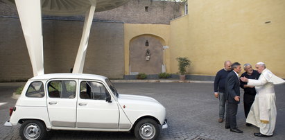 Samochody Papieża Franciszka