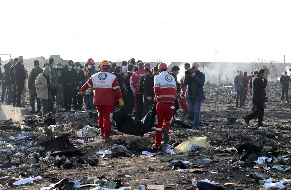 Miejsce katastrofy ukraińskiego samolotu w Iranie