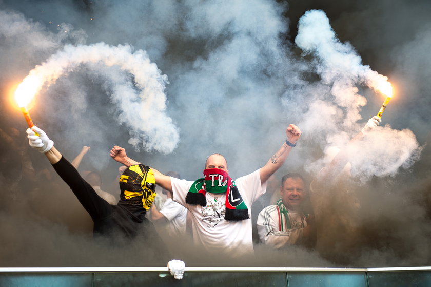 Finał Pucharu Polski – pseudokibice zdemolowali stadion. Są zarzuty!