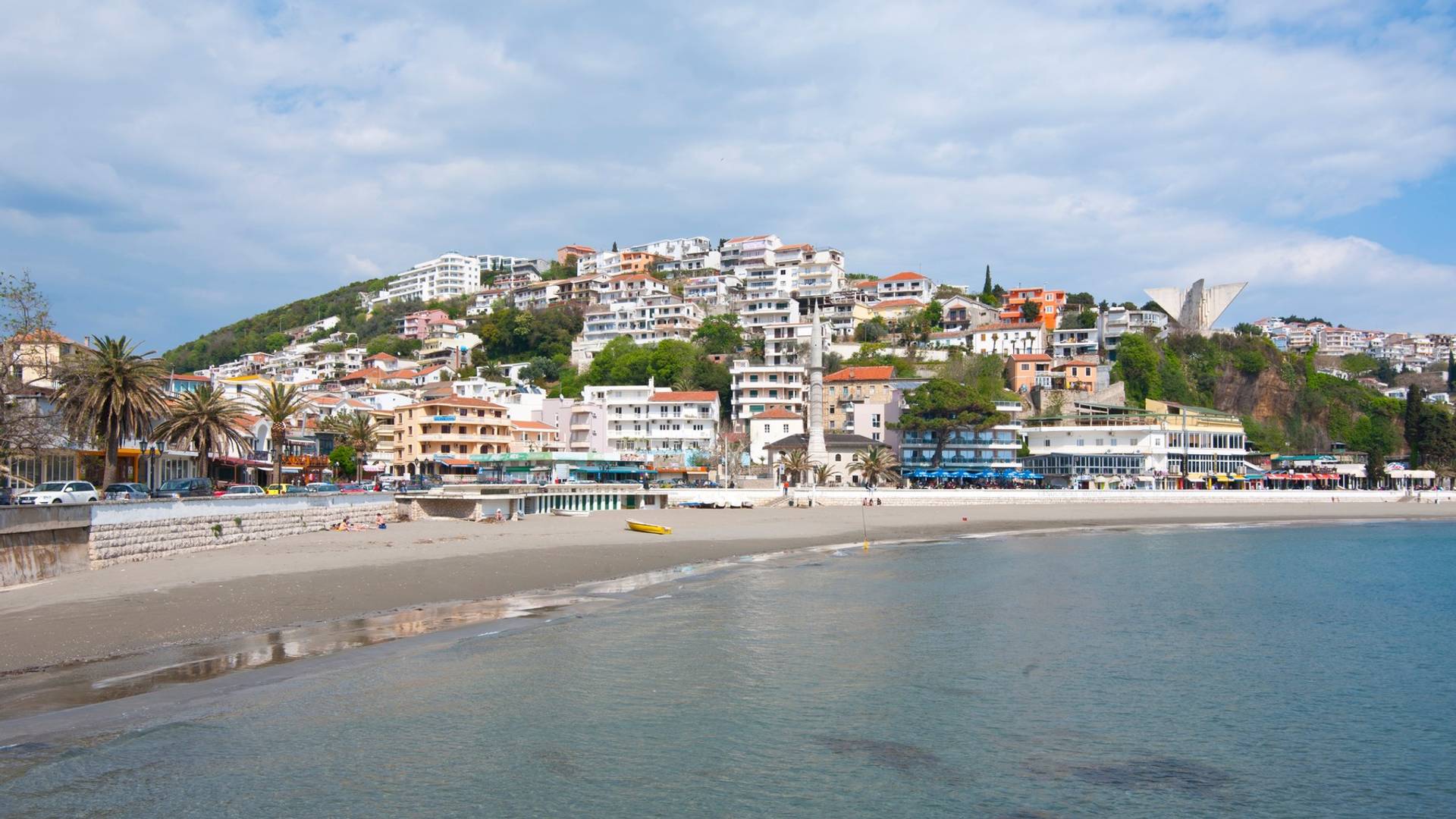 Otišli smo u Crnu Goru i ako je sudeći po plažama ne morate brinuti zbog korone