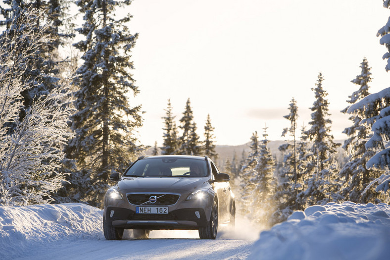 Volvo V40 T5 AWD Cross Country: szwedzka tradycja