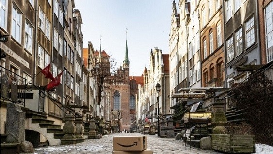 Amazon - Mariacka Gdańsk