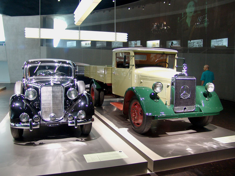 Mercedes-Benz Muzeum: 120 lat historii na 9 piętrach - 1. część (galeria)