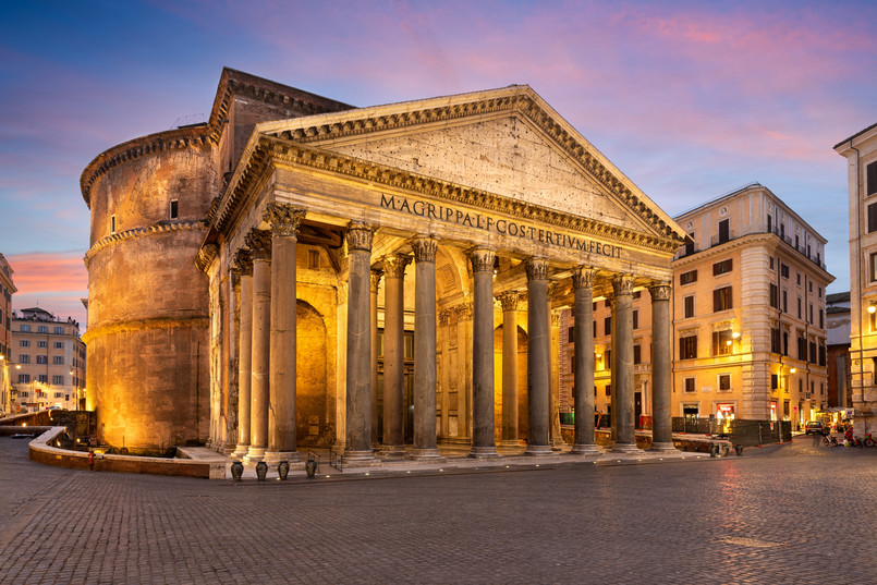 Rzym łacina Język łaciński starożytna kultura Rome,,Italy,At,The,Pantheon,,An,Ancient,Roman,Temple,Dating