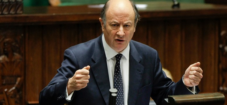 VAT w górę. Tak rząd łata budżet