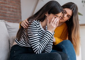 Razgovor je prvi korak ka pomaganju voljenoj osobi da se nosi sa depresijom