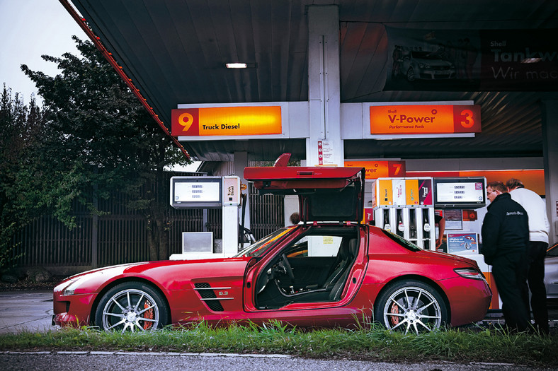 Mercedes SLS AMG - Autem marzeń do pracy