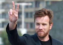 Ewan McGregor doceniony przez królową