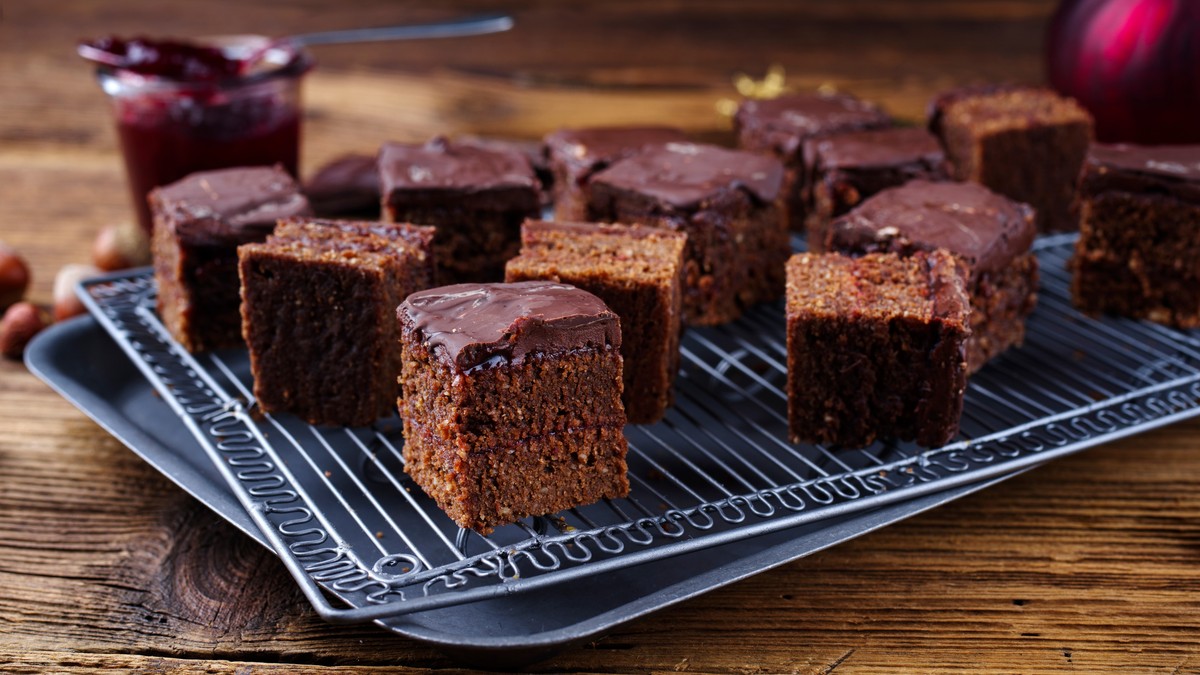 Posni crnac bez jaja na starinski način: Kolač koji se meri na čaše
