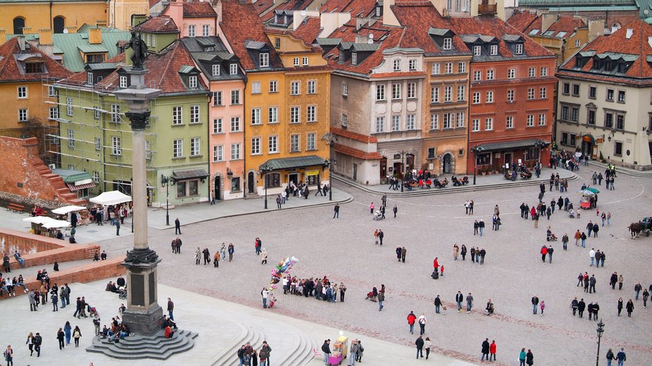 CBOS: 23 proc. Polaków zadowolonych z sytuacji w kraju, 62 proc. ocenia ją źle