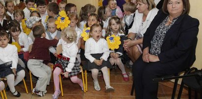 Komorowska i przedszkolaki. Prezydentowa śpiewała!