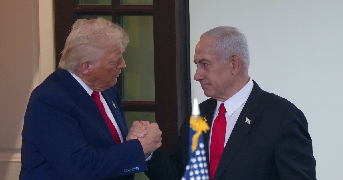 Izrael grozi Iranowi. Przygotowuje "opcję militarną" i liczy na wsparcie USA