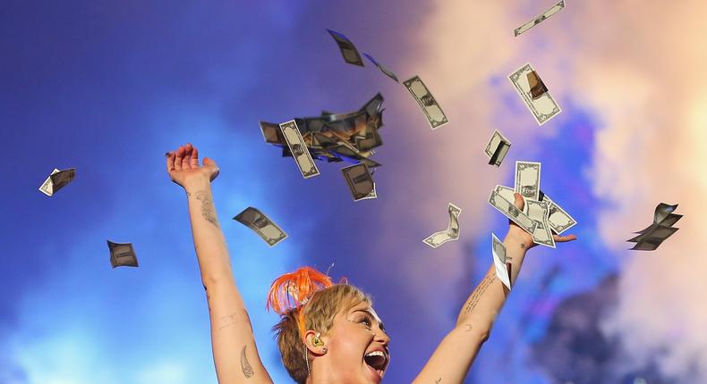 miley cyrus money cash dollars pop star happy