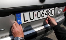 Od 3 lutego leci 10 000 zł za samochód spalinowy. Oto nowe prawo. Masz takie auto?