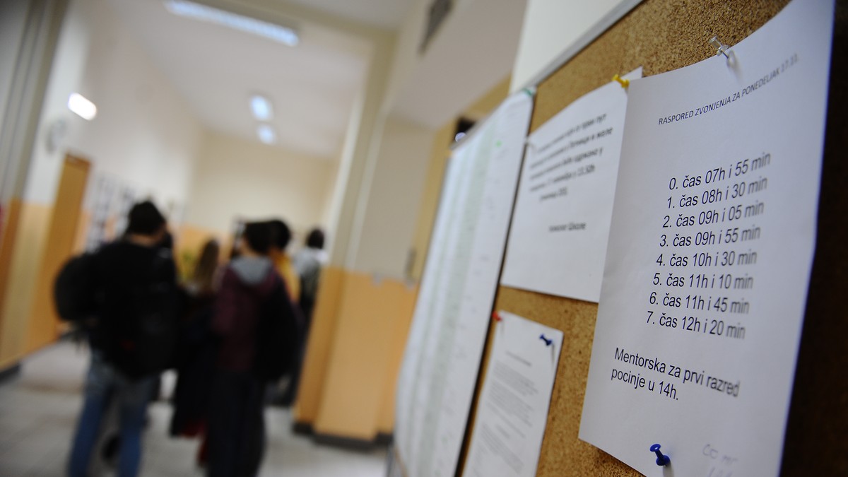 Đaci iz Pančeva tražili odlaganje testa pesmom