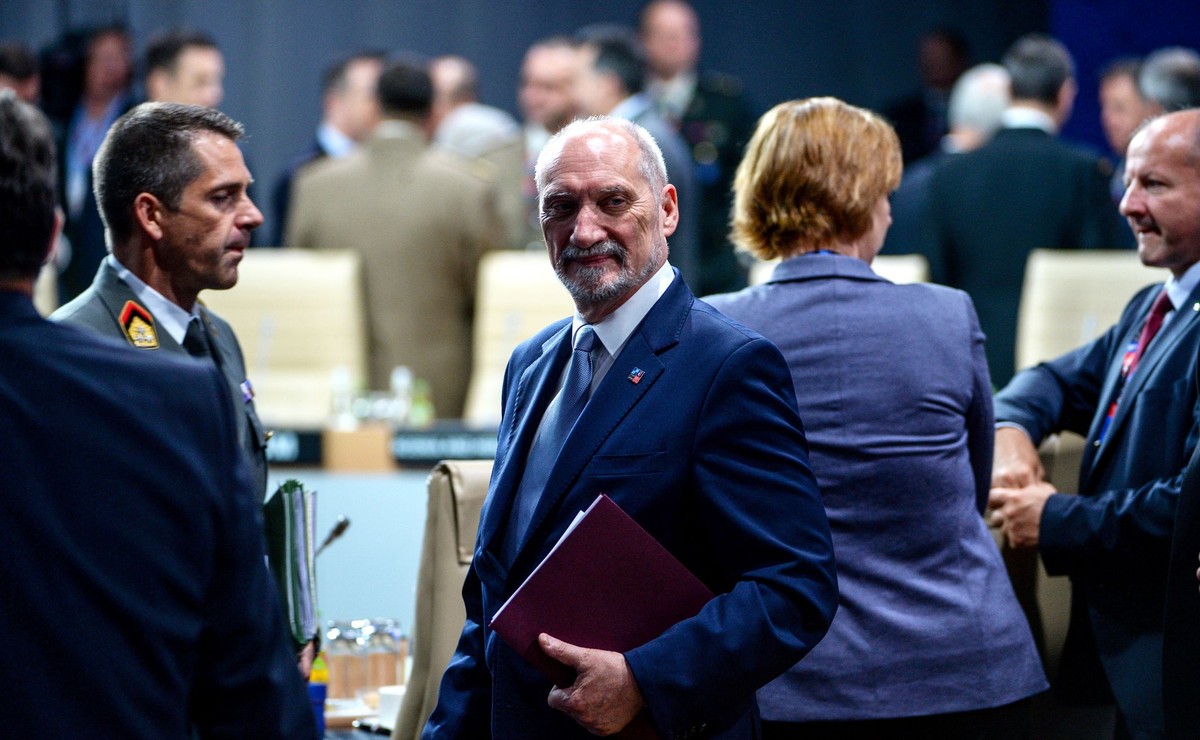 minister Antoni Macierewicz