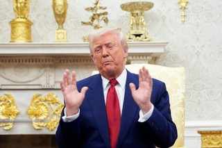 Trump zarobił na swoich cłach. Demokraci oskarżają prezydenta o manipulację rynkiem i zapowiadają śledztwo