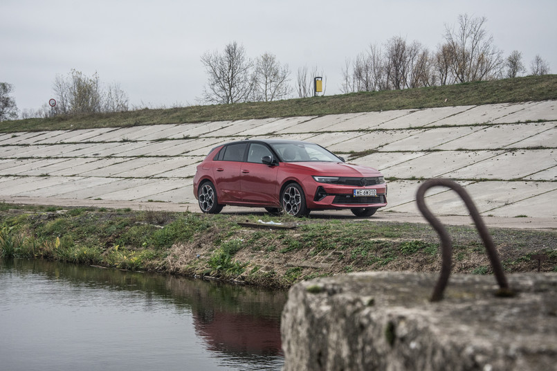 Test Opel Astra 2022 plug-in hybrid, nowy Opel Astra, Astra 2022, Astra plug-in hybrid, Opel Astra GS