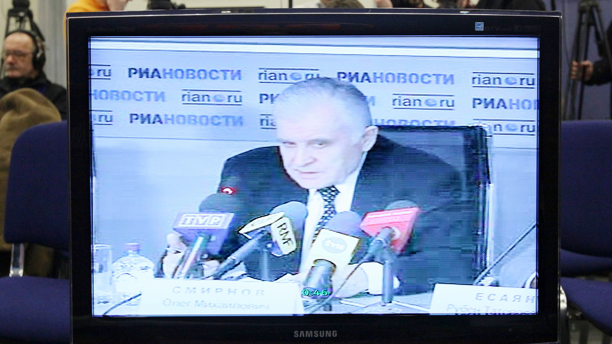 PO z dystansem podchodzi do czwartkowej wideokonferencji rosyjskich ekspertów ws. przyczyn katastrofy smoleńskiej; PSL nazywa ją "dziecinadą". Bardziej stanowcza jest opozycja, która uważa, że konferencja to "raport MAK numer dwa".