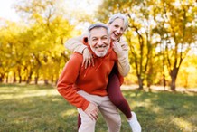 Emerytura stażowa w Polsce: czy wcześniejsze odejście z pracy naprawdę się opłaca? Sprawdzamy, ile możesz zyskać, a ile stracić