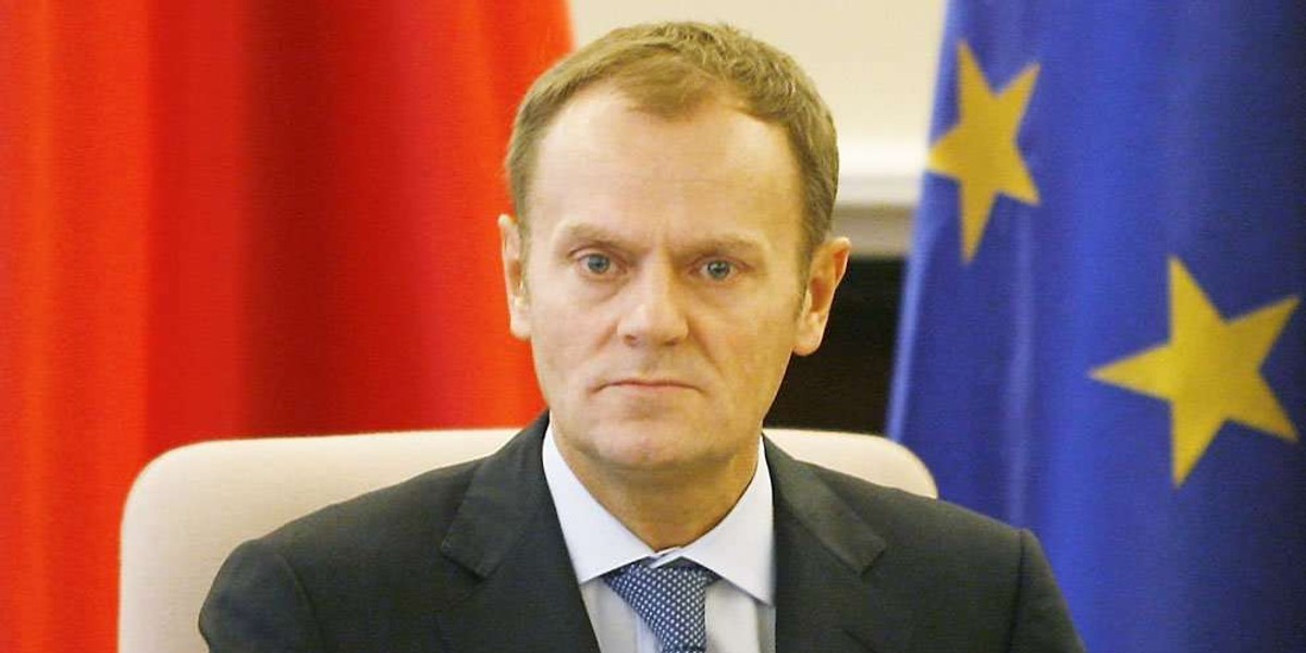 Tusk w Chinach będzie szukał pieniędzy