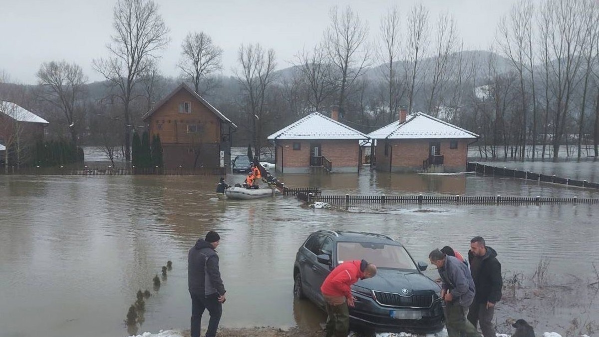 Spasavanje Ljubovija