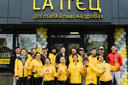 LA PIEC to ukraińska firma dostarczająca pizzę, która stała firmą wolontariacką