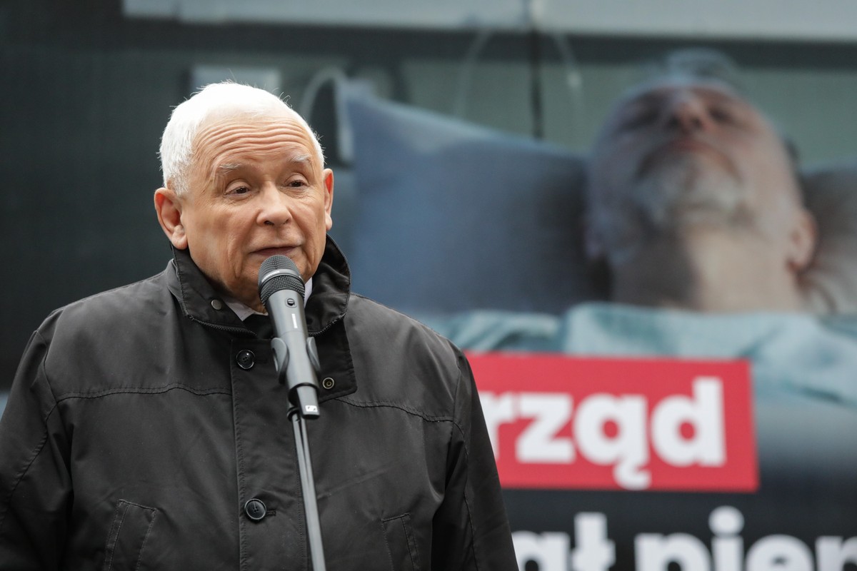 Pobór do wojska. Jarosław Kaczyński zajął stanowisko