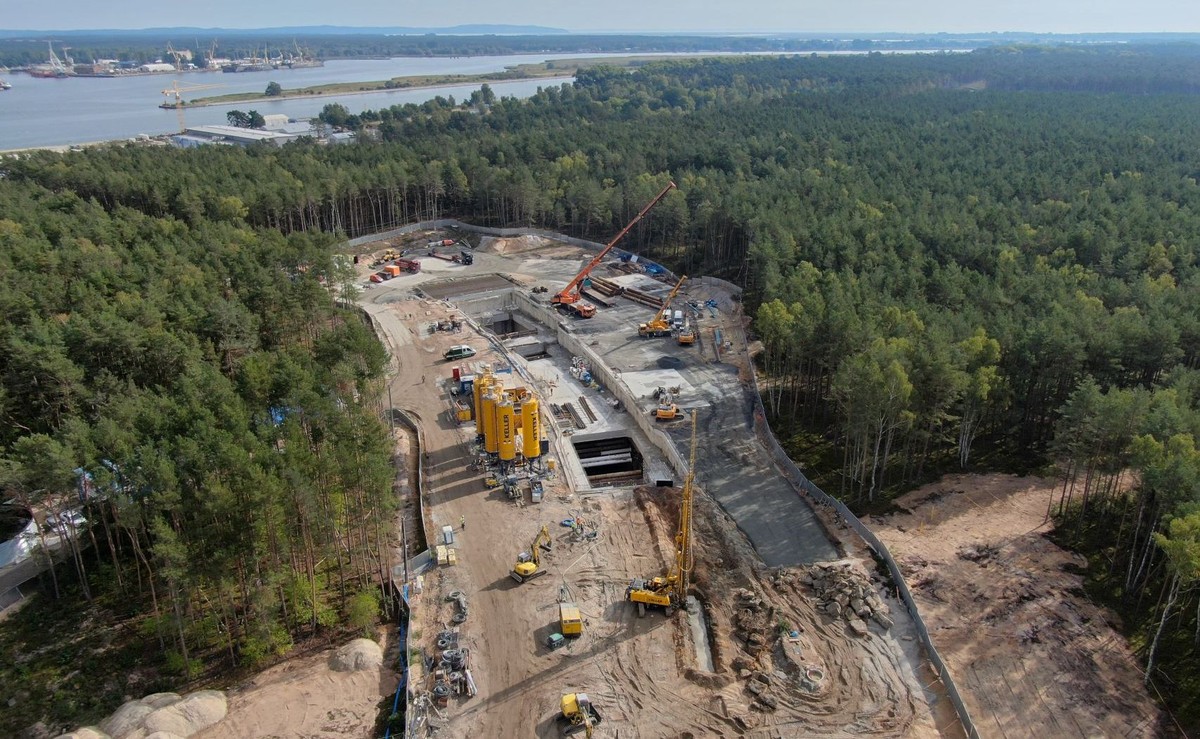 Maszyna drążąca tunel drogowy już w Świnoujściu